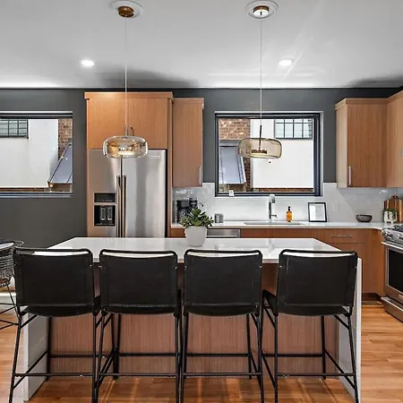 Unwind In Opulence 4br 4ba Near Broadway Holiday home
