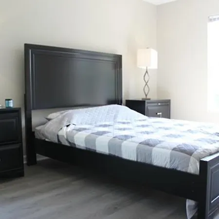 Charming 3-bedroom House Scenic&close To Downtown Holiday home *