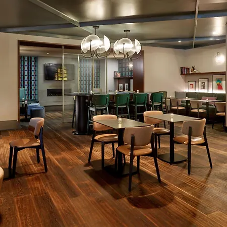 Hotel Sheraton Grand Downtown