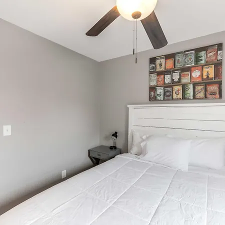 Holiday home Spacious Getaway About 14 Mi To Music Row!