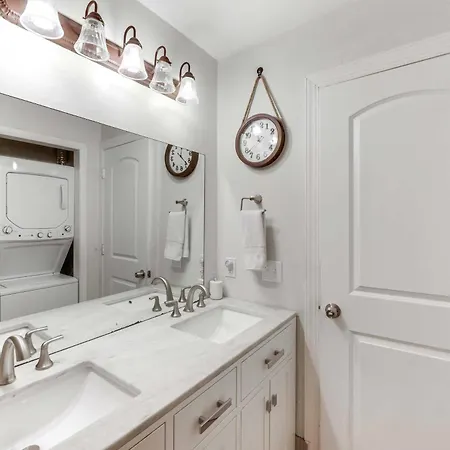 Spacious Getaway About 14 Mi To Music Row!