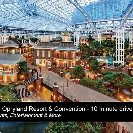 Holiday home 4br Game 6 Beds Family, Opry & Bway *