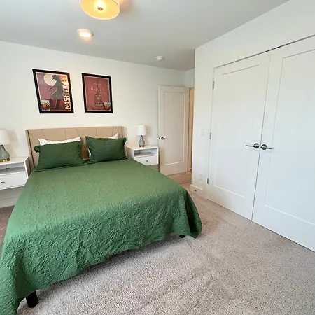 Holiday home 3br Game Sleeps 10 Near Opry & Broadway *