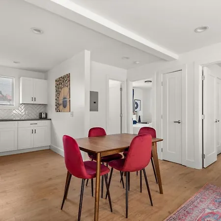 Explore From Your Stylish Unit Unit 3b Apts Apartment Nashville