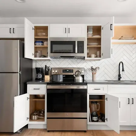 Vibes- Stay, Play, And Relax Unit 5b Apts Apartment