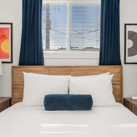 Apartment Charming Retreat Unit #2a Apts
