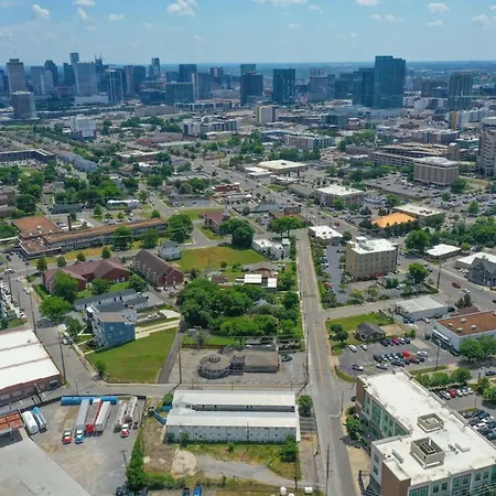 Apartment Modern Unit In Area Unit 10b Apts *