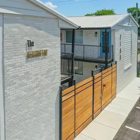 Apartment Modern Unit In Area Unit 10b Apts *