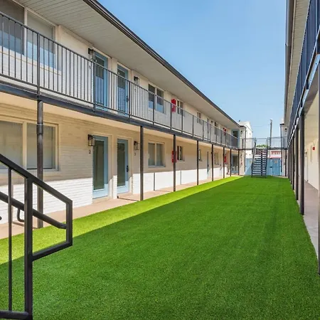 Modern Unit In Area Unit 10b Apts * Nashville