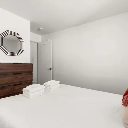 Modern Unit In Area Unit 10b Apts Nashville