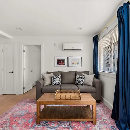 Apartment Modern Unit In Area Unit 10b Apts Nashville