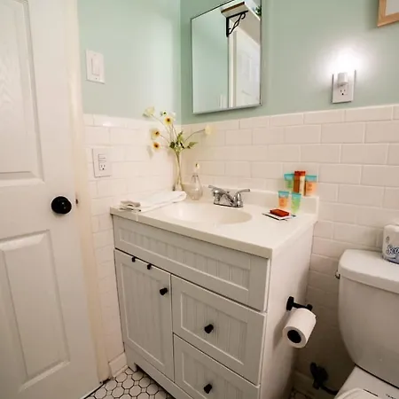 Cozy Getaway Mins To Downtown, Broadway Airport * Nashville