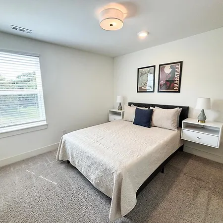 Holiday home Two Rivers House Near Opryland, Sleeps 10 Game *