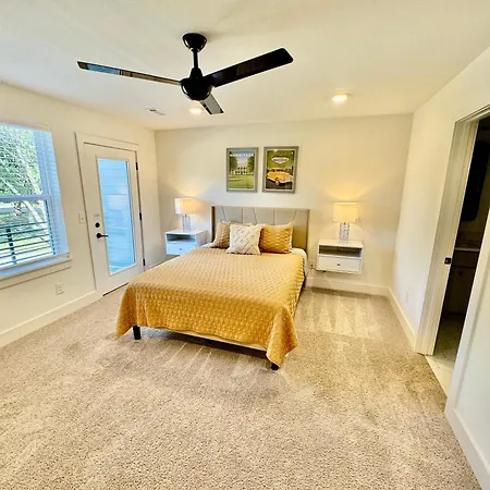 Two Rivers House Near Opryland, Sleeps 10 Game