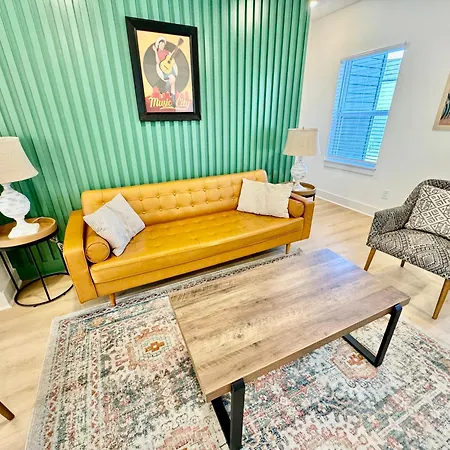 Two Rivers House Near Opryland, Sleeps 10 Game *