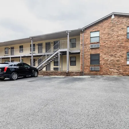 Downtown 1br With Full Kitchen, Pet-friendly * Nashville