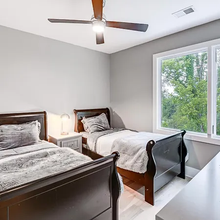 1 Mi To Downtown Nashville: Townhome W/ Balcony!