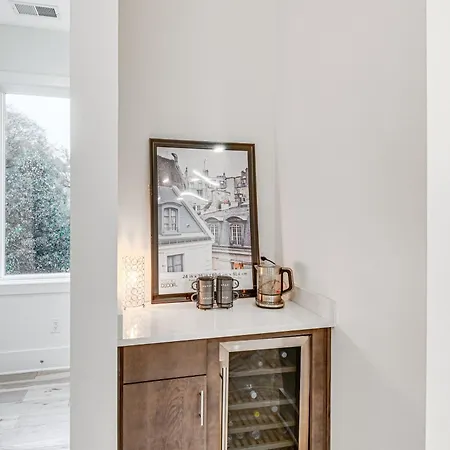 1 Mi To Downtown Nashville: Townhome W/ Balcony! *