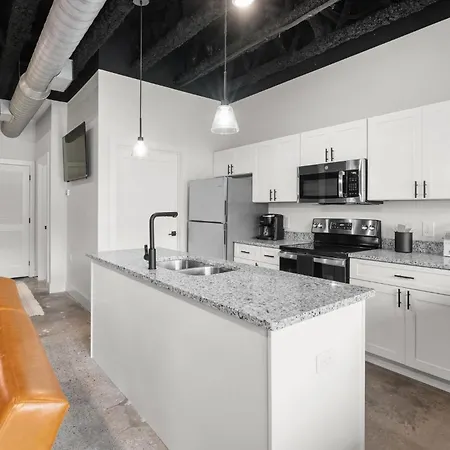 295 Plus Park Boulevard Hbr * Nashville