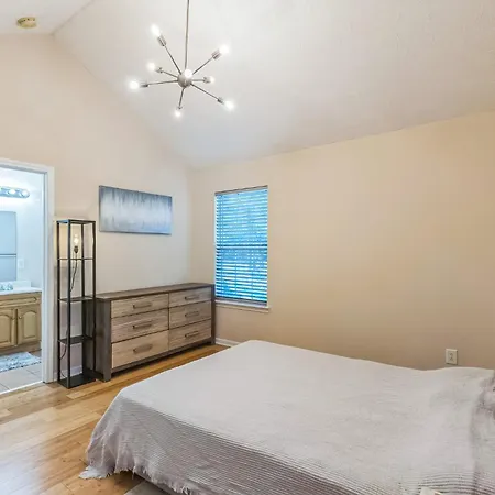 New Oasis 2 Miles From Music Row Nurse City Nashville