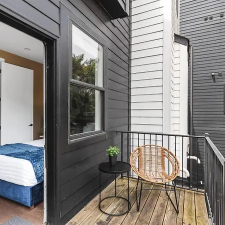 Rooftop Deck Firepit And Garage Walk To 12 South And Restaurants Nashville