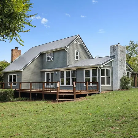 Huge Family Wildlife Retreat Close To The *