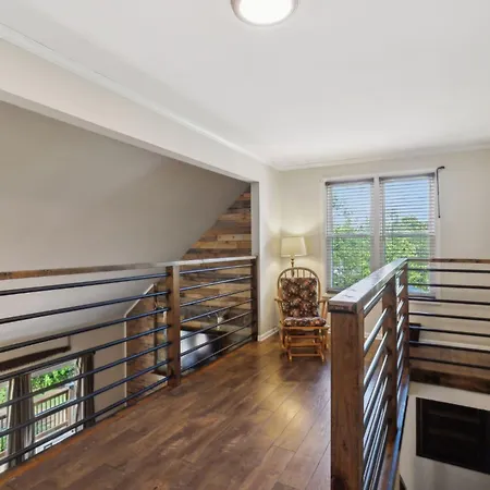 Huge Family Wildlife Retreat Close To The Holiday home Nashville
