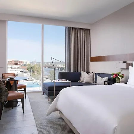 Four Seasons Hotel