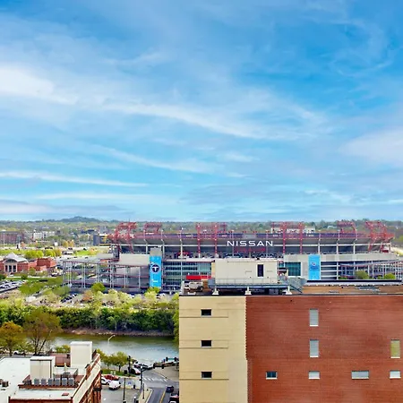 Courtyard By Marriott Downtown Hotel Nashville