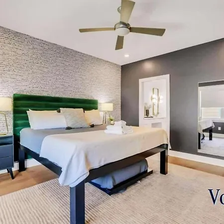 Vogue Life Trendy 4br House Ensuites Nashville