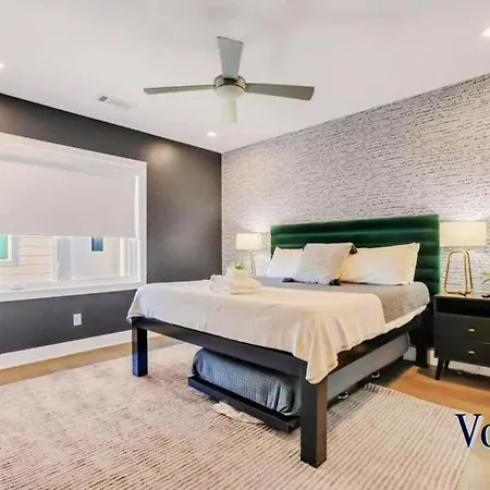 Vogue Life Trendy 4br House Ensuites