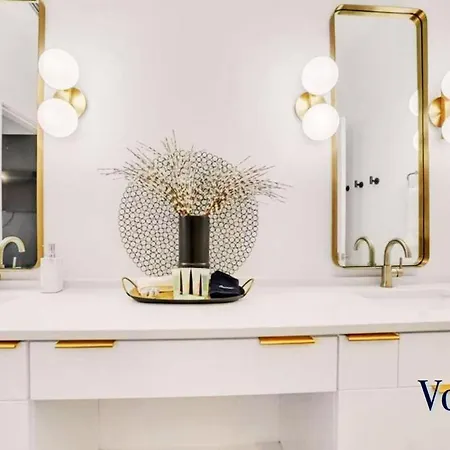 Vogue Life Trendy 4br House Ensuites Apartment Nashville