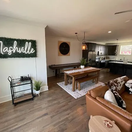 Spacious W Rooftop Deck And Mural! 10 Min 2 Dt Nashville