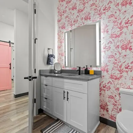 Alto 202 Apartment