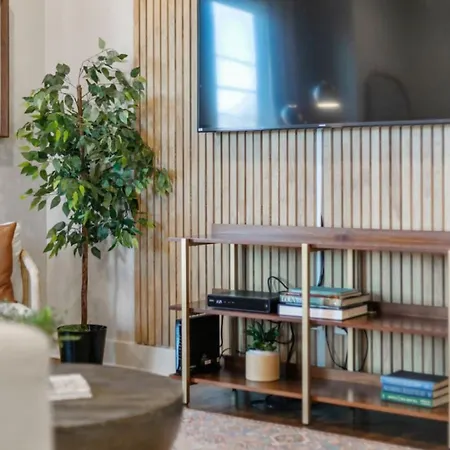 Holiday home East Nash Rooftop 3 En-Suites City Views