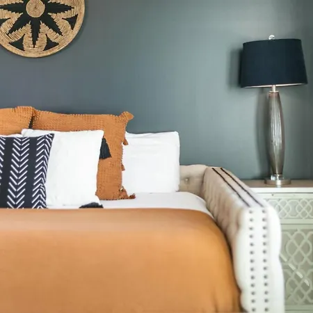Holiday home East Nash Rooftop 3 En-Suites City Views *