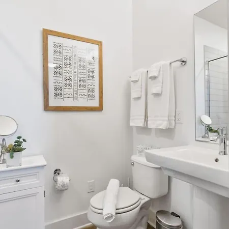 East Nash Rooftop 3 En-Suites City Views * Nashville
