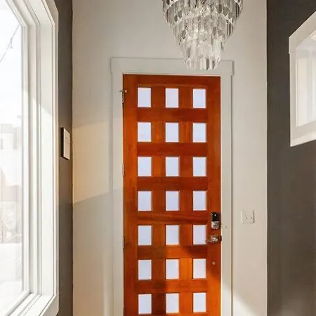 Luxury House - Heated Pool - In The Gulch - Walk Anywhere