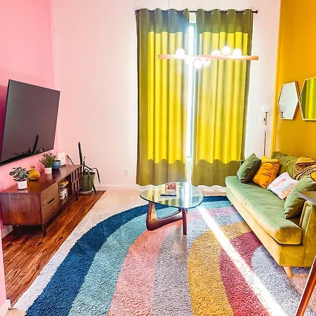Vintage Vibes - Minutes From The Broadway Buzz Holiday home Nashville