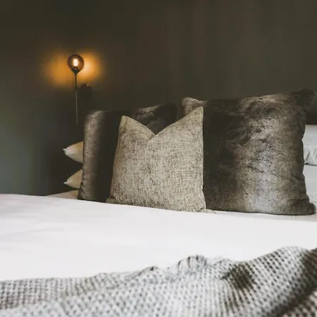 Holiday home Perfect Pregame Rooftop Close To Broadway *