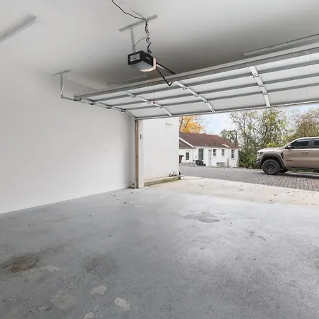 Walk To Geodis Stadium And Restaurants - Rooftop, Garage * Nashville