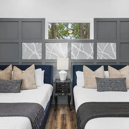 Walk To Geodis Stadium And Restaurants - Rooftop, Garage * Nashville