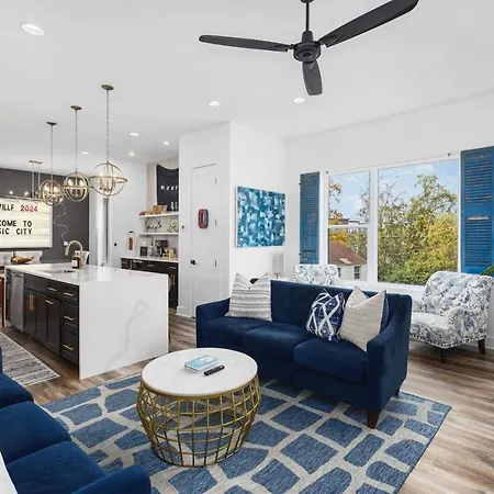 Walk To Geodis Stadium And Restaurants - Rooftop, Garage * Nashville