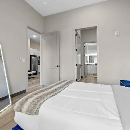 Alto 110 Apartment *