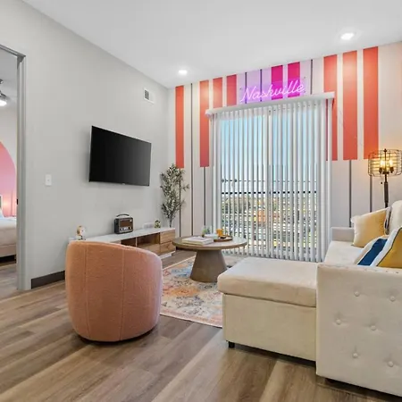 Alto 306 Apartment