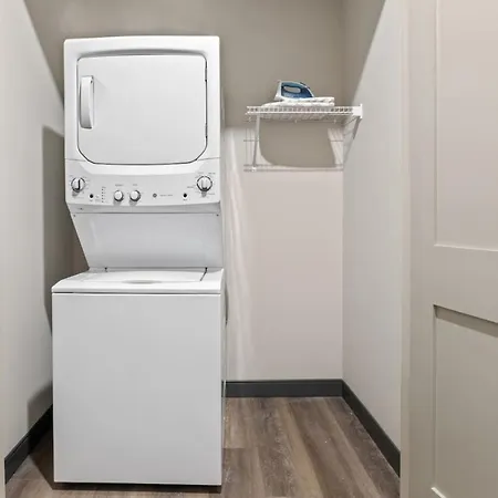 Vibrant Getaway - Cozy 2b Near Broadway Nashville