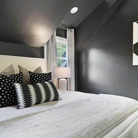 The Rambler - Sparkling Pool & Steps To 12 South * Nashville