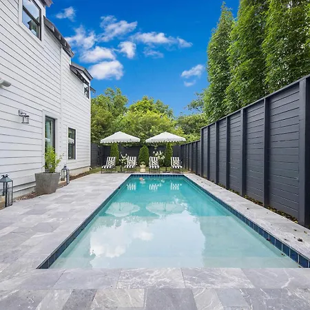 Holiday home The Rambler - Sparkling Pool & Steps To 12 South