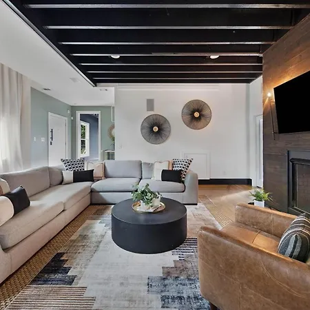 The Rambler - Sparkling Pool & Steps To 12 South Holiday home Nashville