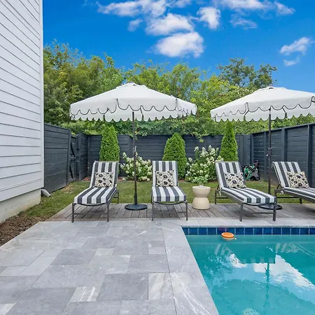Holiday home The Rambler - Sparkling Pool & Steps To 12 South